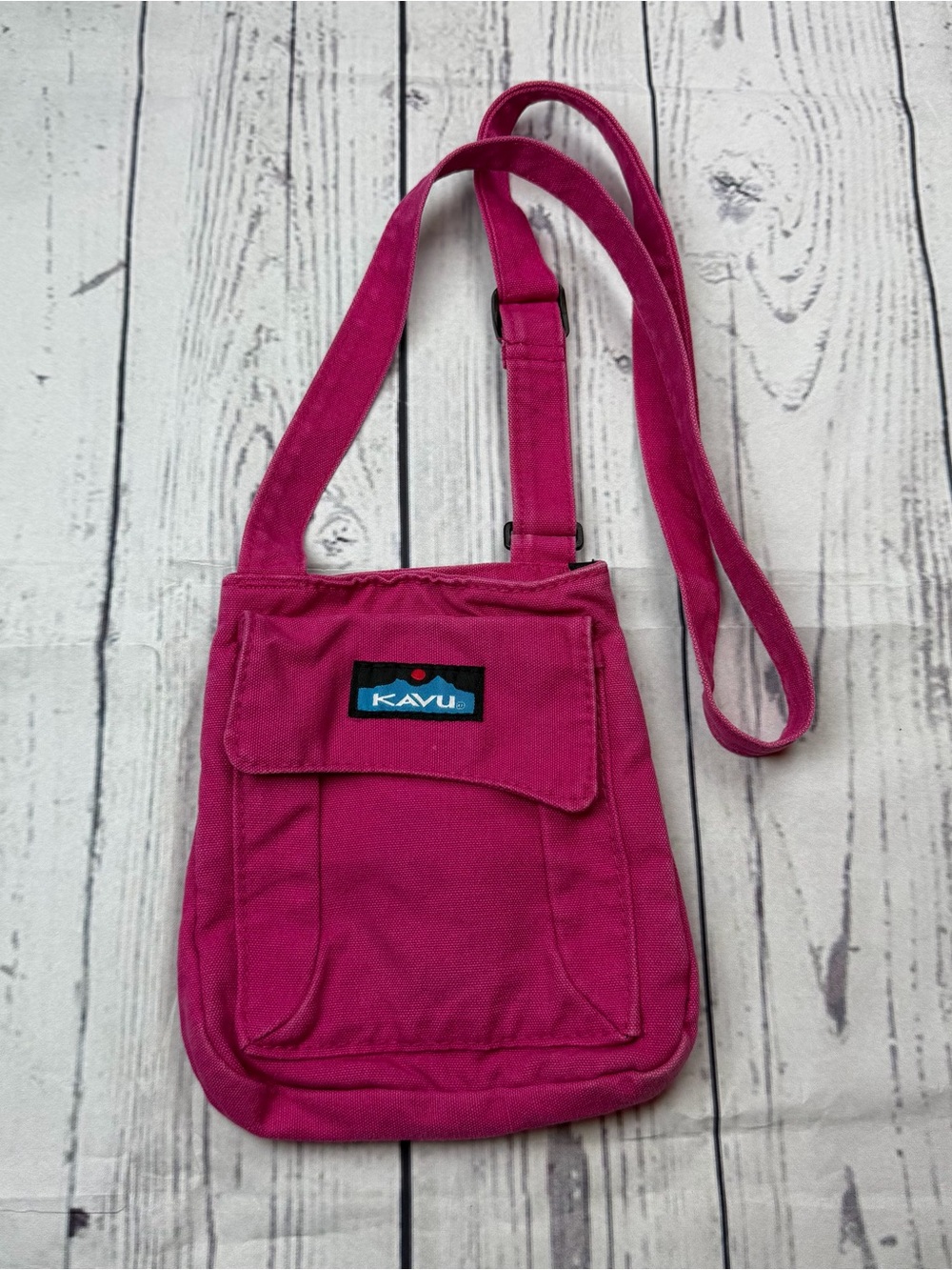 KAVU Keeper Cross Body Cotton Canvas Bag Weathered Pink Granola Girl Purse
